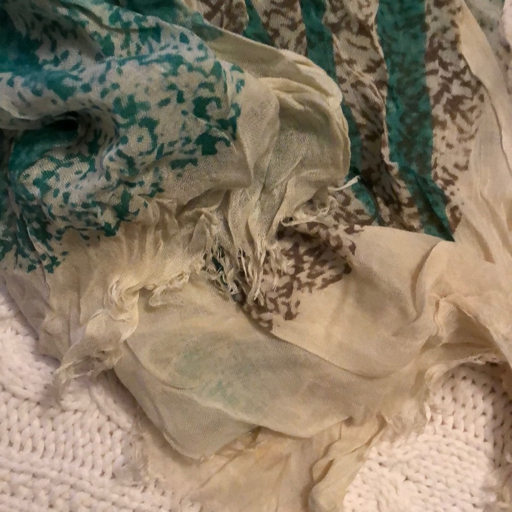 Scarf - Picture 3 of 3